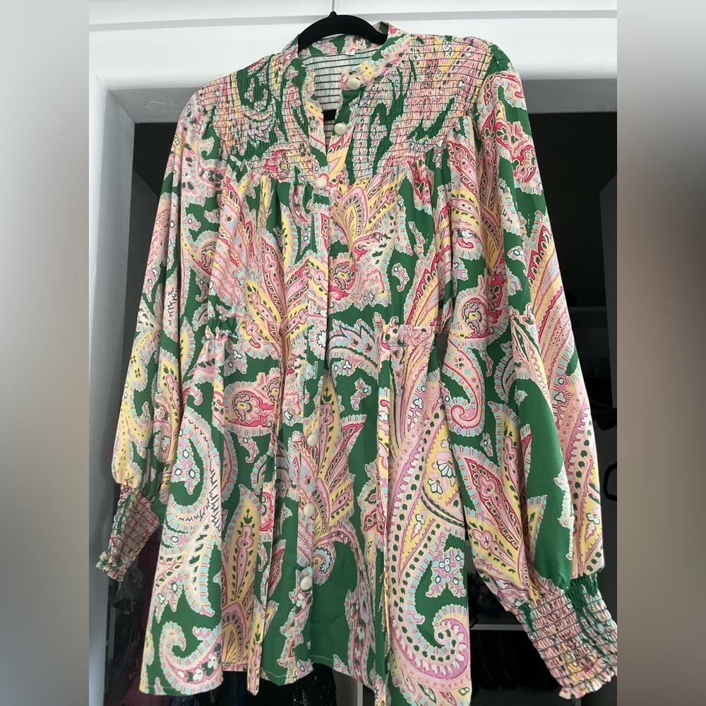Green long sleeve tunic shirt